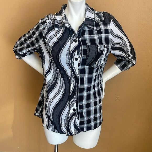 Kamana Black and White Single Pocket Tunic size removed see measurements - Picture 1 of 13